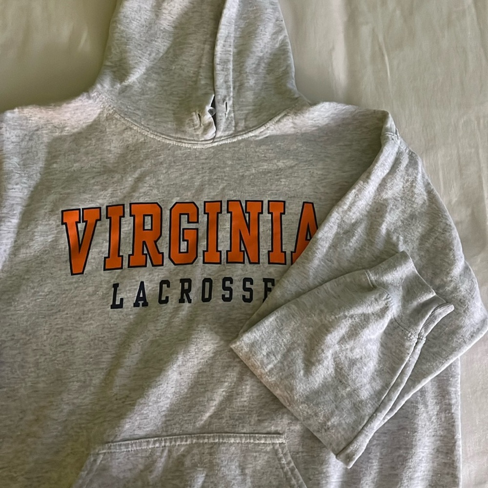 Cotton Virginia lacrosse sweatshirt size medium